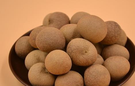 桂圆泡水喝的功效 桂圆泡水喝的功效与作用