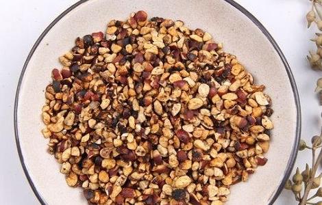 炒芡实的功效与作用（生芡实与炒芡实的功效与作用）