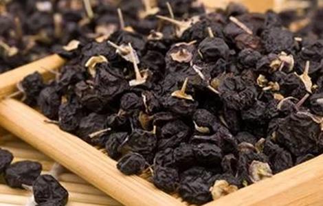 黑枸杞有什么功效（女士喝黑枸杞有什么功效）