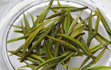 如何辨别白茶的好坏 怎么样辨别白茶的好坏