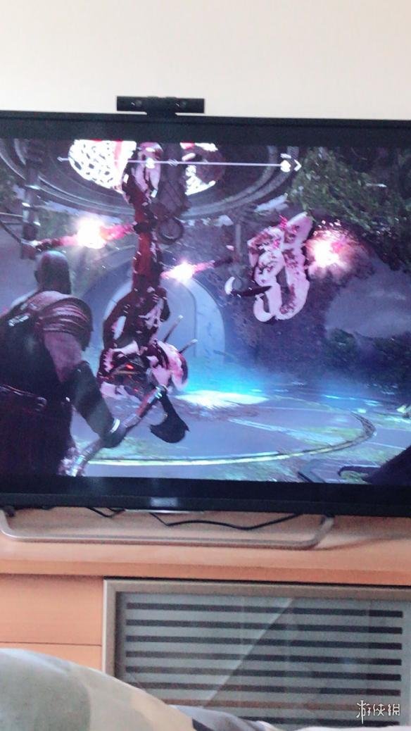 战神4藤蔓一起砍断方法分享（战神4蔓藤怎么砍）