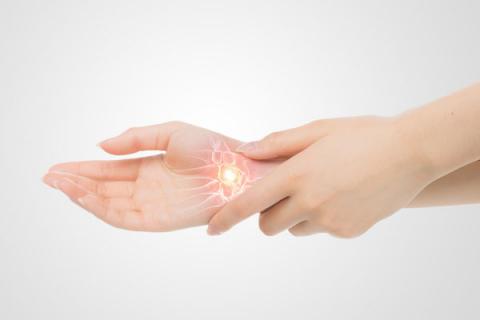 按摩手指的功效与作用 手部按摩的功效和作用