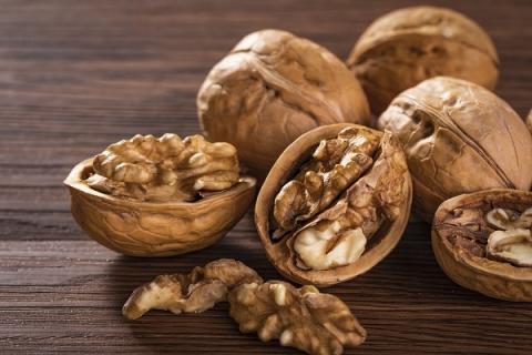 核桃皮的功效与作用（核桃皮的功效与作用及食用方法）