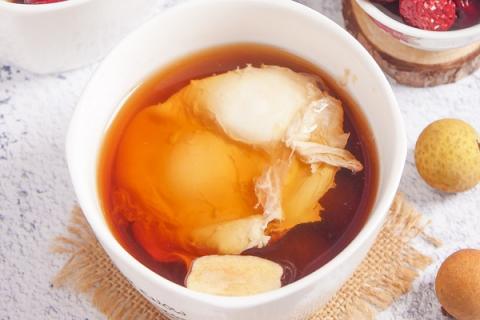 红糖鸡蛋水的功效与作用（生姜红糖鸡蛋水的功效与作用）