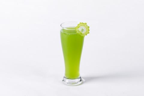 苦瓜芹菜汁的功效与作用（芹菜和苦瓜汁有啥效果）