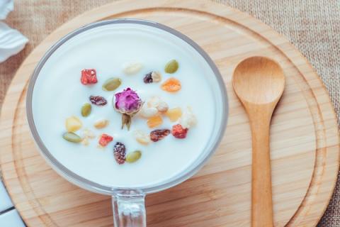 酸奶燕麦片的功效与作用(酸奶和燕麦片的功效)