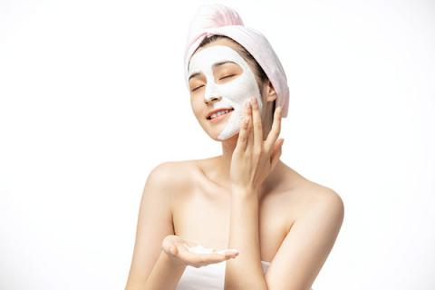 牛奶蜂蜜做面膜的功效与作用 牛奶蜂蜜面膜的效果