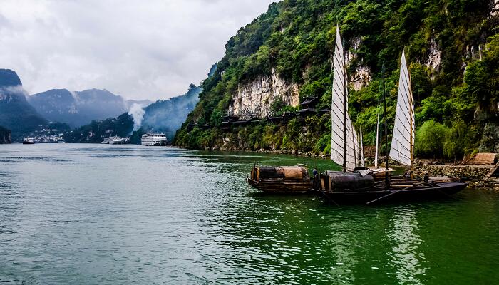 长江三峡指的是哪三峡瞿塘峡