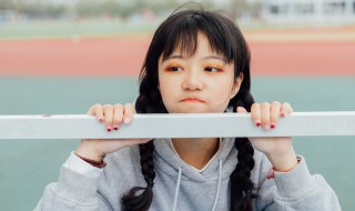 初三女孩子叛逆怎么办 初一女生叛逆期怎么办