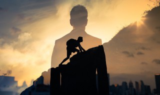 一句话概括爬山的说说 说爬山的句子