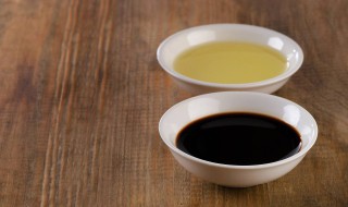 米醋的作用与功效（晚上喝米醋的作用与功效）