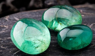 螃蟹翡翠吊坠意义 项链吊坠是螃蟹