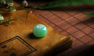 豆种翡翠价格（豆种翡翠价格区间）