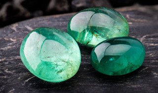 木纳种翡翠价格（木纳种翡翠多少钱）