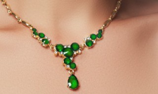 白地青种翡翠 白底青种翡翠