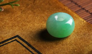 玻璃种翡翠吊坠 玻璃种翡翠吊坠树叶