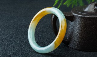 翡翠手镯的尺寸标准(翡翠手镯的尺寸标准20mm)