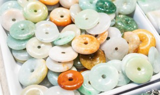 翡翠的翡色有哪些颜色(常见的翡翠颜色)