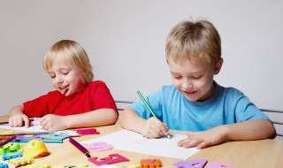 如何帮助孩子度过青春叛逆期（如何陪伴孩子度过青春叛逆期）