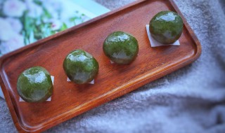 鸡丝奶酪青团的做法 鸡柳饭团的做法