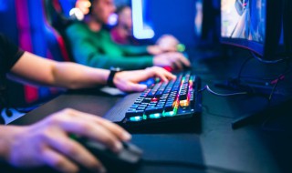 王者荣耀登录界面小窗视频怎么关闭 王者荣耀怎么关闭页面