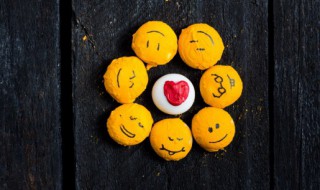 经典搞笑说说心情短语（开心搞笑语句说说心情短语）