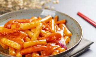 家庭自制小年糕的做法(自制年糕的简单做法窍门)