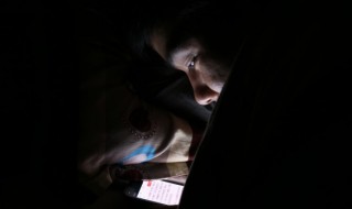 OPPO手机耗电快怎么解决（oppo手机耗电快怎么解决好手机发烫）