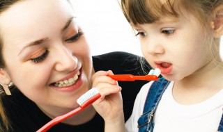 牙刷属于可回收垃圾吗（旧牙刷属于可回收垃圾还是其他垃圾）