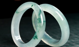 玻璃种翡翠多少钱 玻璃种翡翠价格