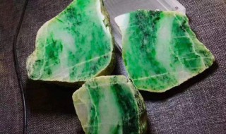 翡翠白菜多少钱 翡翠白菜多少钱QQ三国