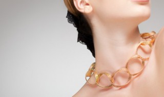 五行缺水忌佩戴什么饰品(五行缺水的佩戴物品)