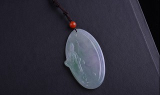 翡翠吊坠怎么养才透 翡翠吊坠如何保养会越来越润