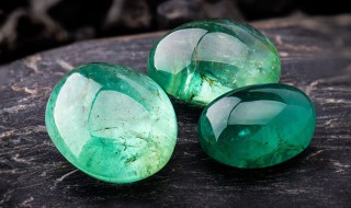 翡翠把件怎么保养（翡翠用什么保养）