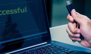 笔记本充电器有滋滋声怎么回事 笔记本充电器有滋滋滋的声音