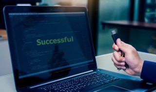 笔记本充电充不进去是什么原因 戴尔笔记本充电充不进去是什么原因