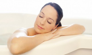 冬季泡温泉的好处（冬天泡温泉好吗?）