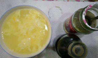 蜂蜜鸡蛋冲水喝的好处（冲鸡蛋水喝有什么好处加蜂蜜）