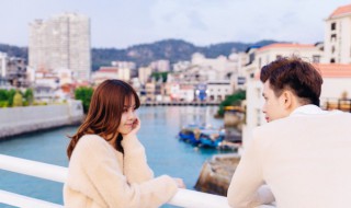 2022最走心的爱情格言文案（2021新年爱情文案简短）