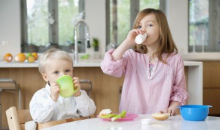 孩子青春期叛逆家长怎么怎么办（青春期叛逆的孩子家长怎么应对）
