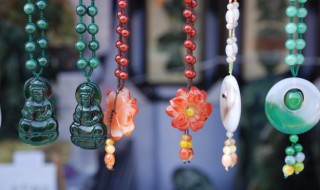 翡翠上边有鹤什么寓意 翡翠仙鹤的寓意