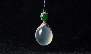 和田玉贵还是翡翠贵（和田玉贵还是翡翠贵?）