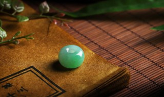 翡翠是玉的一种 翡翠是玉的一种吗