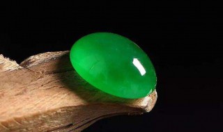 a货绿翡翠是什么意思（翡翠a货什么意思是什么）