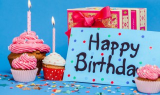 女朋友生日祝福语感动 女朋友生日祝福语感动简短