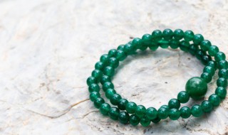 翡翠大千是多少钱（翡翠价格小千）