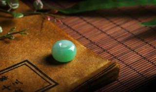 翡翠证书上的a货是什么意思（翡翠证书上面的a货是什么意思）