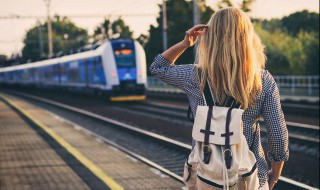 伤感文案短句干净治愈（伤感文案短句干净治愈温柔关于爱情）