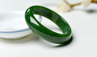 a货翡翠豆种与糯种是什么意思 天然翡翠a货糯种是什么意思