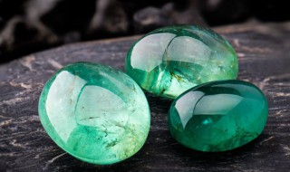 翡翠a货跟b货有什么区别 翡翠a货和b货怎么区别